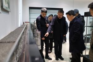 湖南洞口县委书记吴韬到访九州登录-九州（中国）_九州（中国）
集团并签订合作框架协议